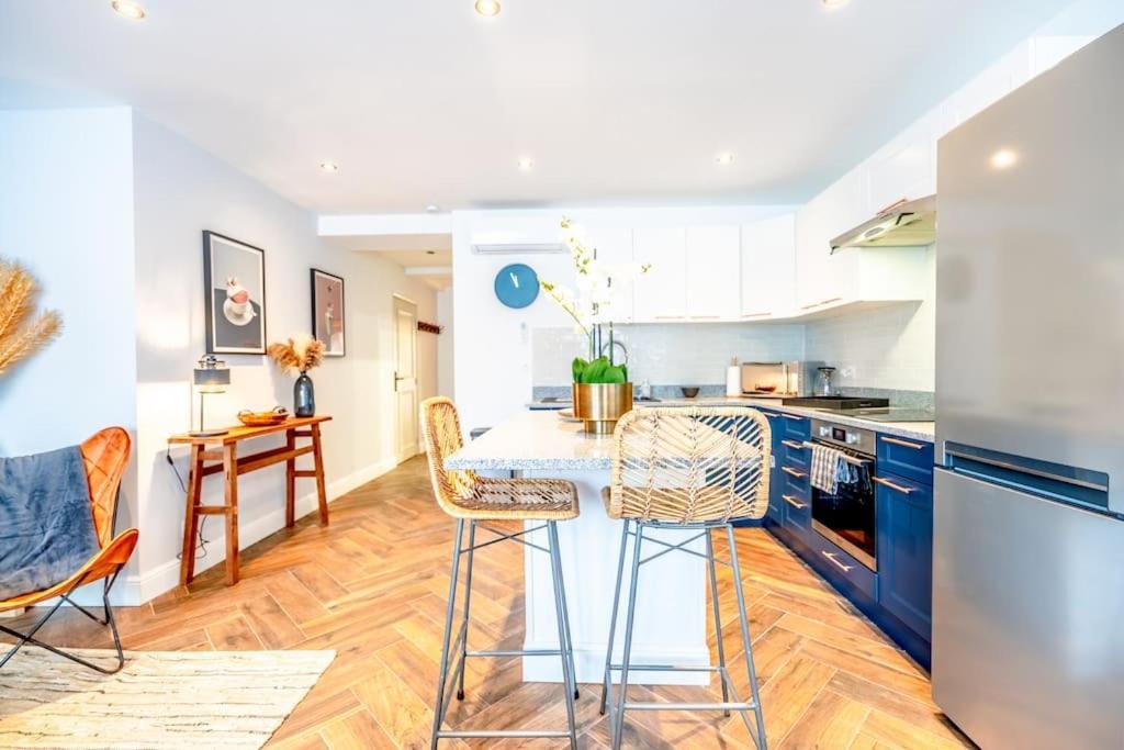 Superbe Appartement Neuf, Climatise Centre Village Le Plan-de-la-Tour Eksteriør bilde
